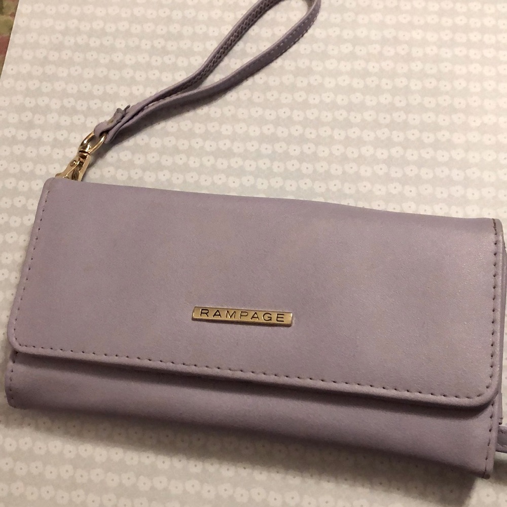 Wallet with many compartments.